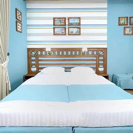 Fogadó Lucky Ship Art