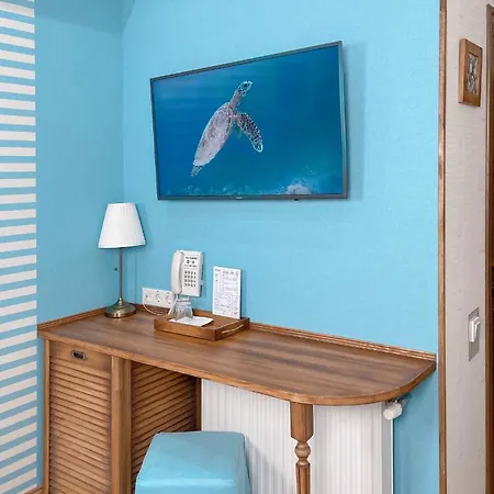 Lucky Ship Art Fogadó Odessza