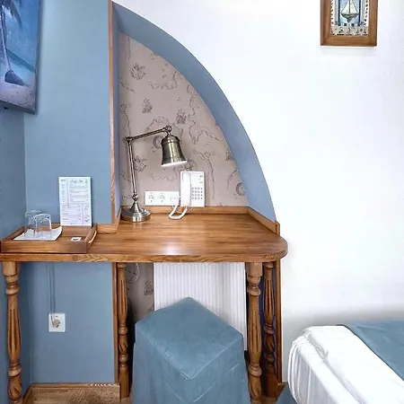 Lucky Ship Art Fogadó Odessza