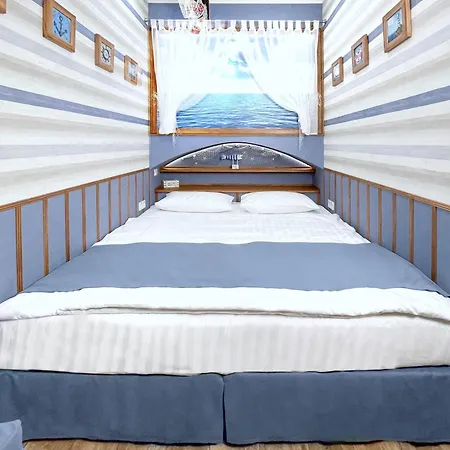 Mini-hôtel Lucky Ship Art