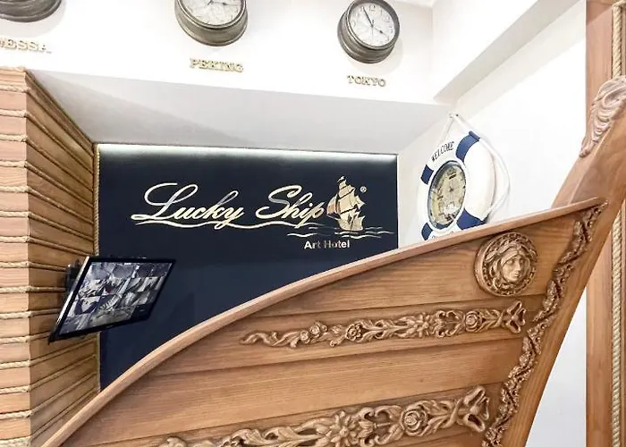 Lucky Ship Art Mini-hôtel Odessa
