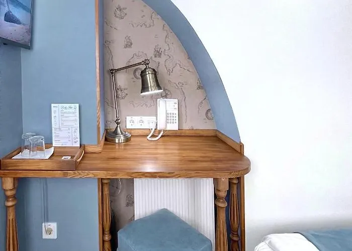 Lucky Ship Art Πανδοχείο Οδησσός