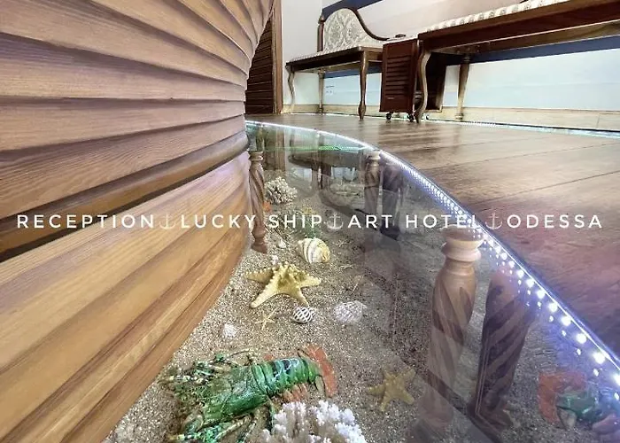 Lucky Ship Art Mini-hôtel Odessa