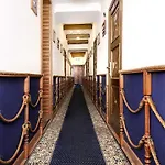 Lucky Ship Art Мініготель