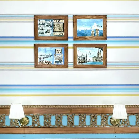 Herberg Lucky Ship Art 3*